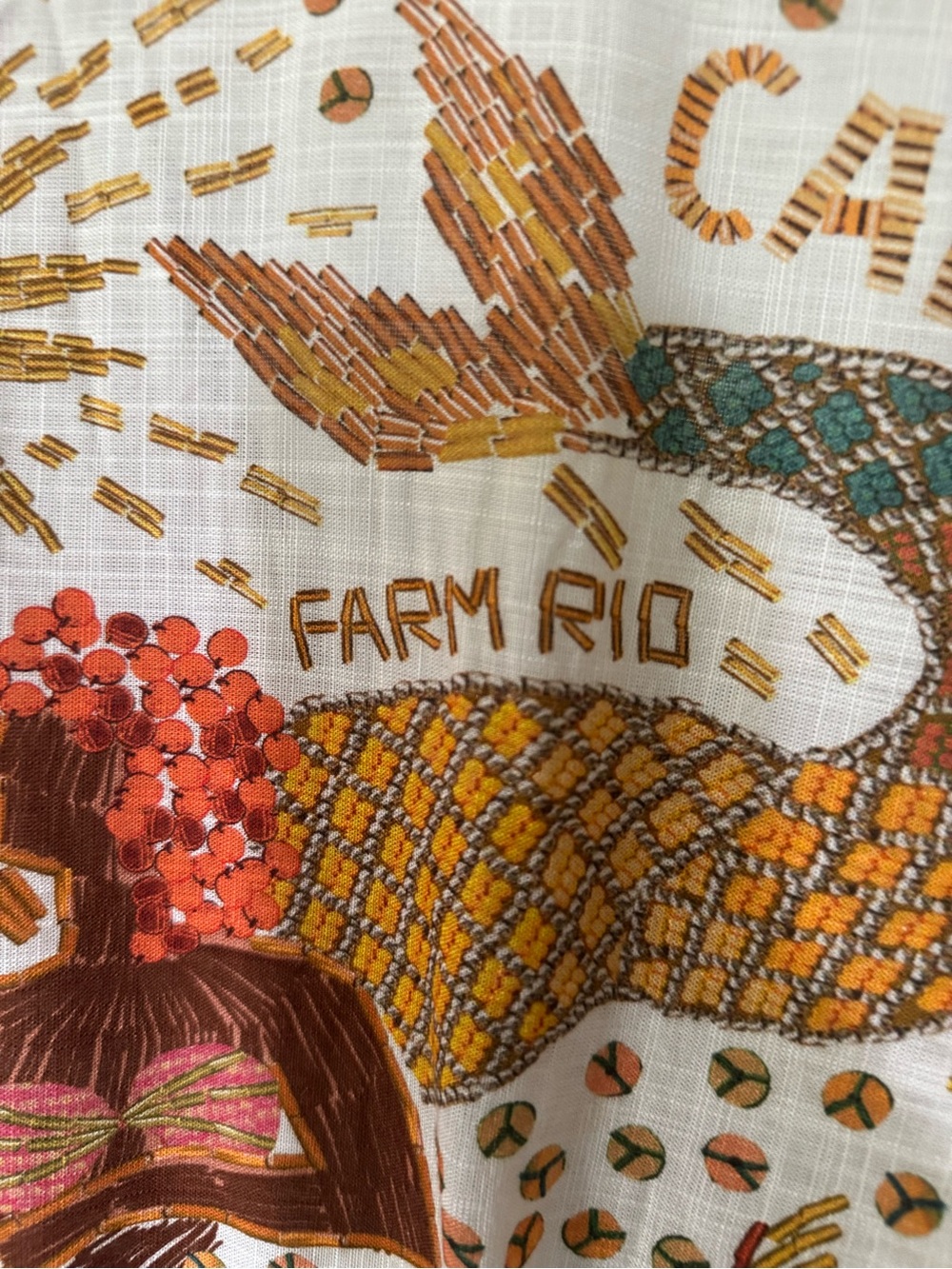 FARM RIO SZ M Bohemian White and Gold Printed top cropped - Picture 6 of 9
